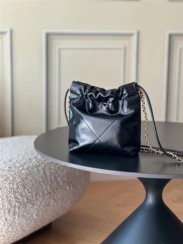 2026127215210935 600